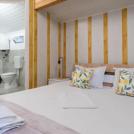 Complex Pria * Două Mai