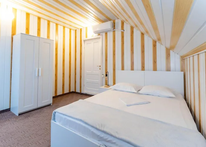 Complex Pria בית אירוח Două Mai