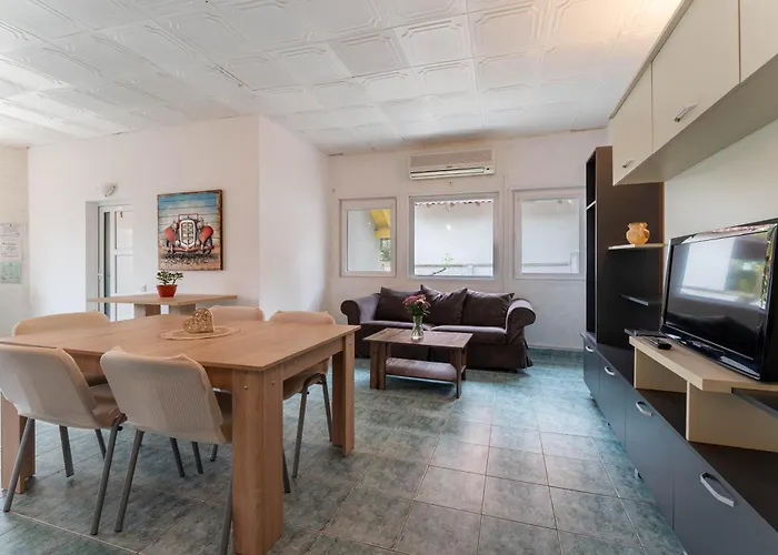 Complex Pria منزل للإقامة دووا مايْ