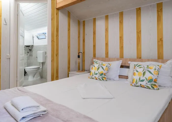 Complex Pria * Două Mai