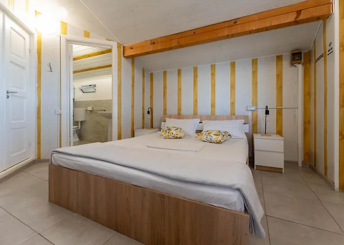 Complex Pria בית אירוח